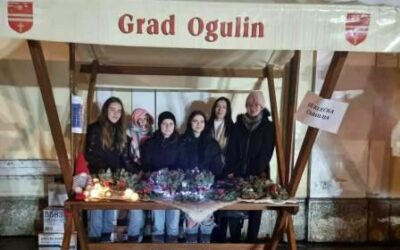Učenička zadruga „Klečka čarolija“ na Bajkovitom adventu u Ogulinu